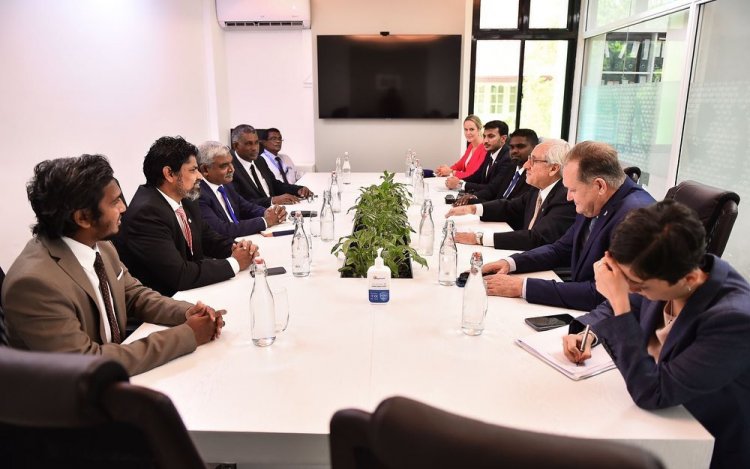 President of Fédération Internationale de Volleyball (FIVB) Dr. Ary da Silva Graça Filho paid a coutsey visit to Maldives Olympic Committee (MOC)