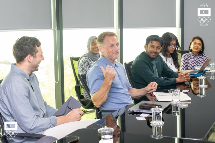 Maldives Olympic Committee and MMPRC Engage in Strategic Dialogue with LFC x Visit Maldives Partnership Representatives