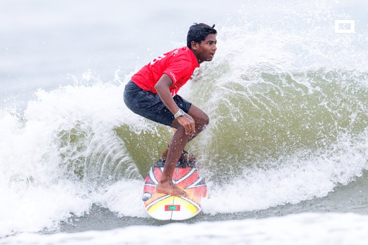 Yasin Advances to Third Round with Commanding Heat Victory