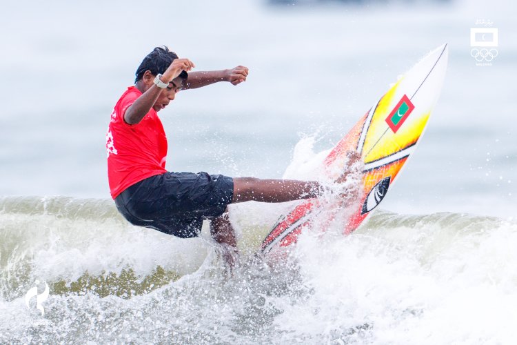 Yasin Advances to Third Round with Commanding Heat Victory