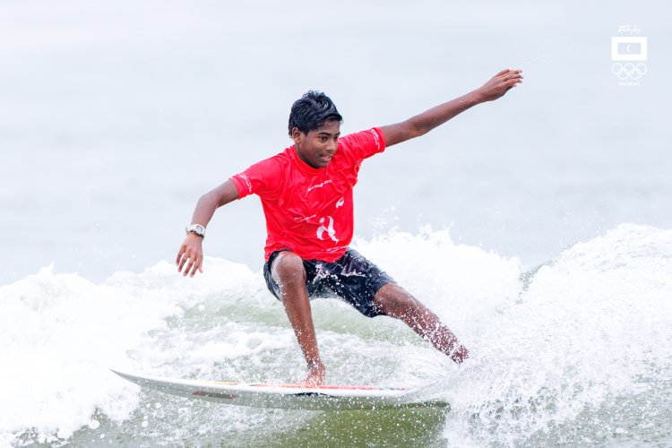 Yasin Advances to Third Round with Commanding Heat Victory